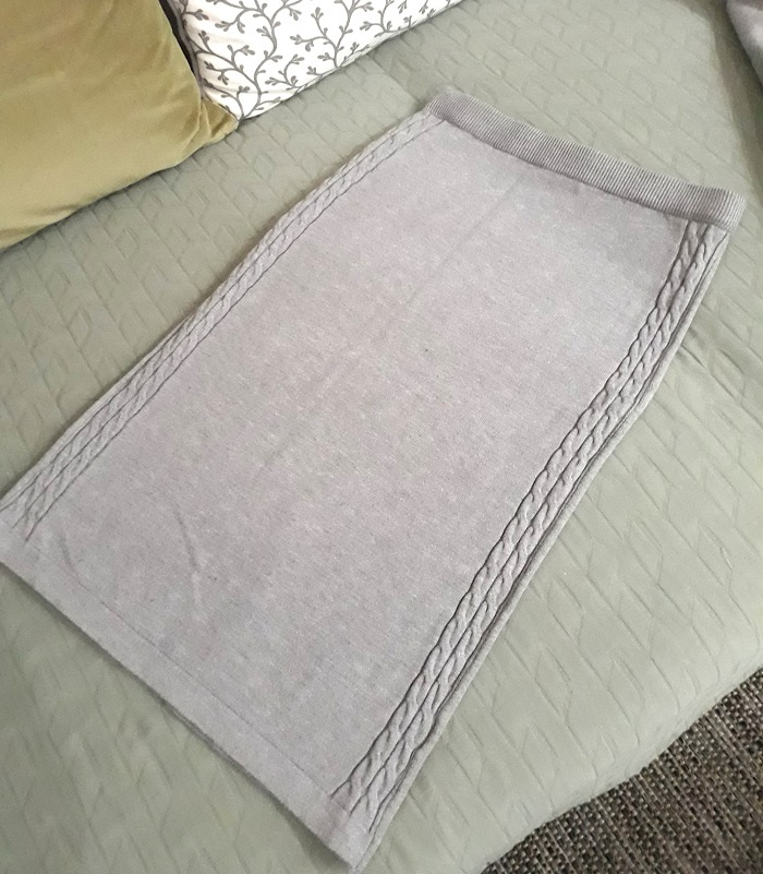 Predám pletenú súpravu - sukňa, pulóvrik č. 38 - 5