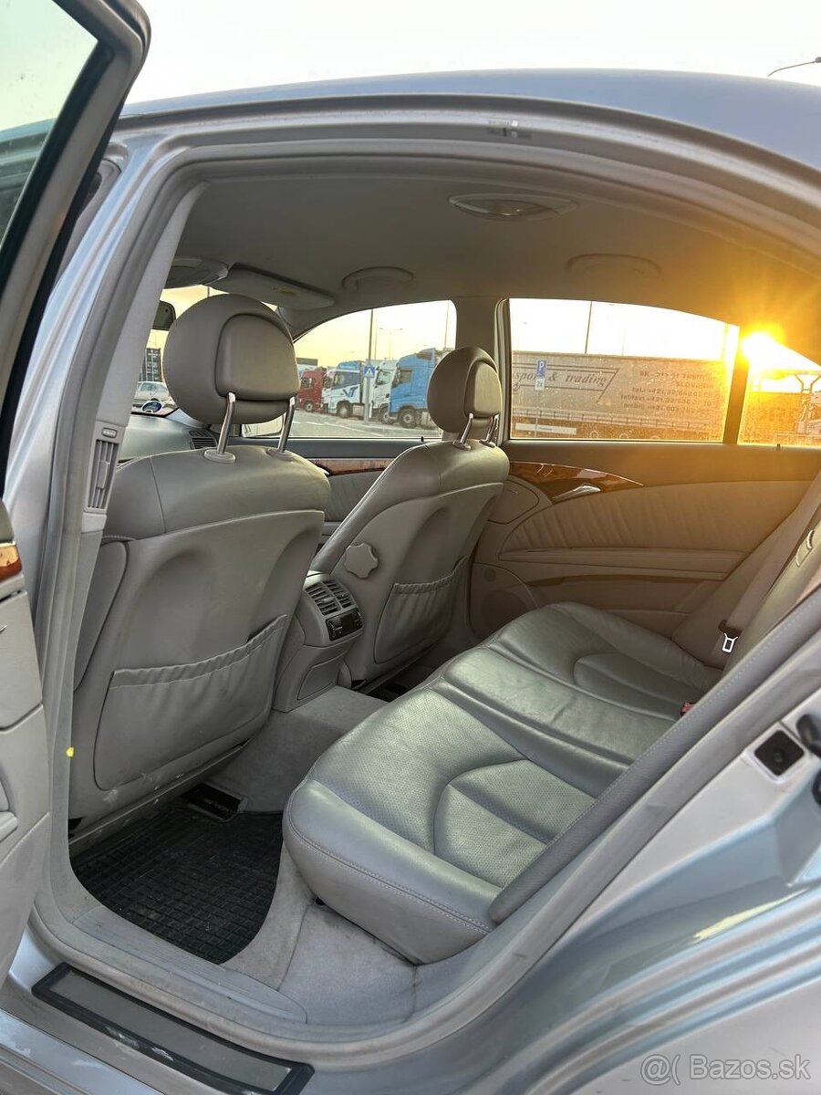 W211 benzín 2004 - 5