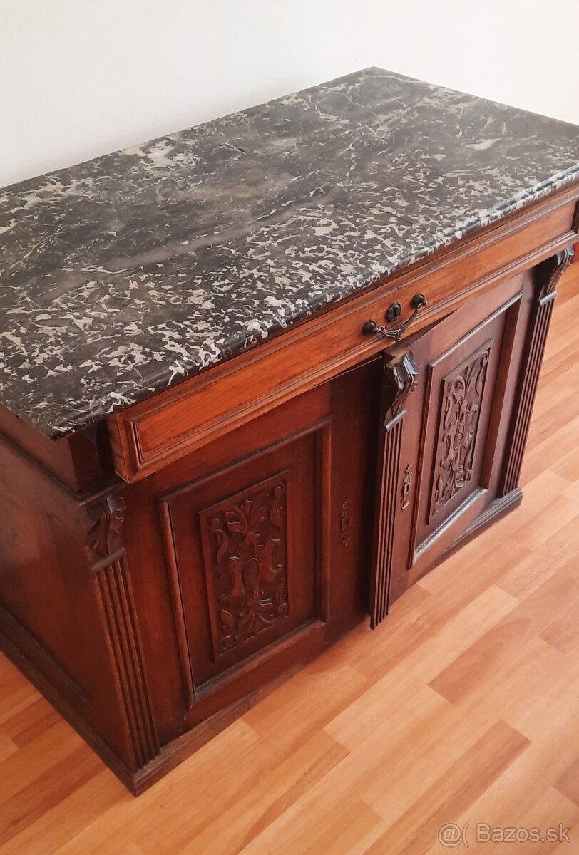 Starožitný nábytok - 5