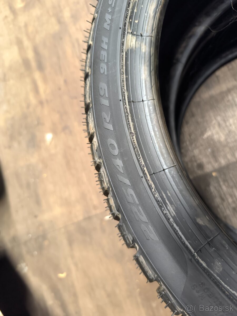 Pirelli Sottozero 3 225/40 R19 93H Runflat - 5
