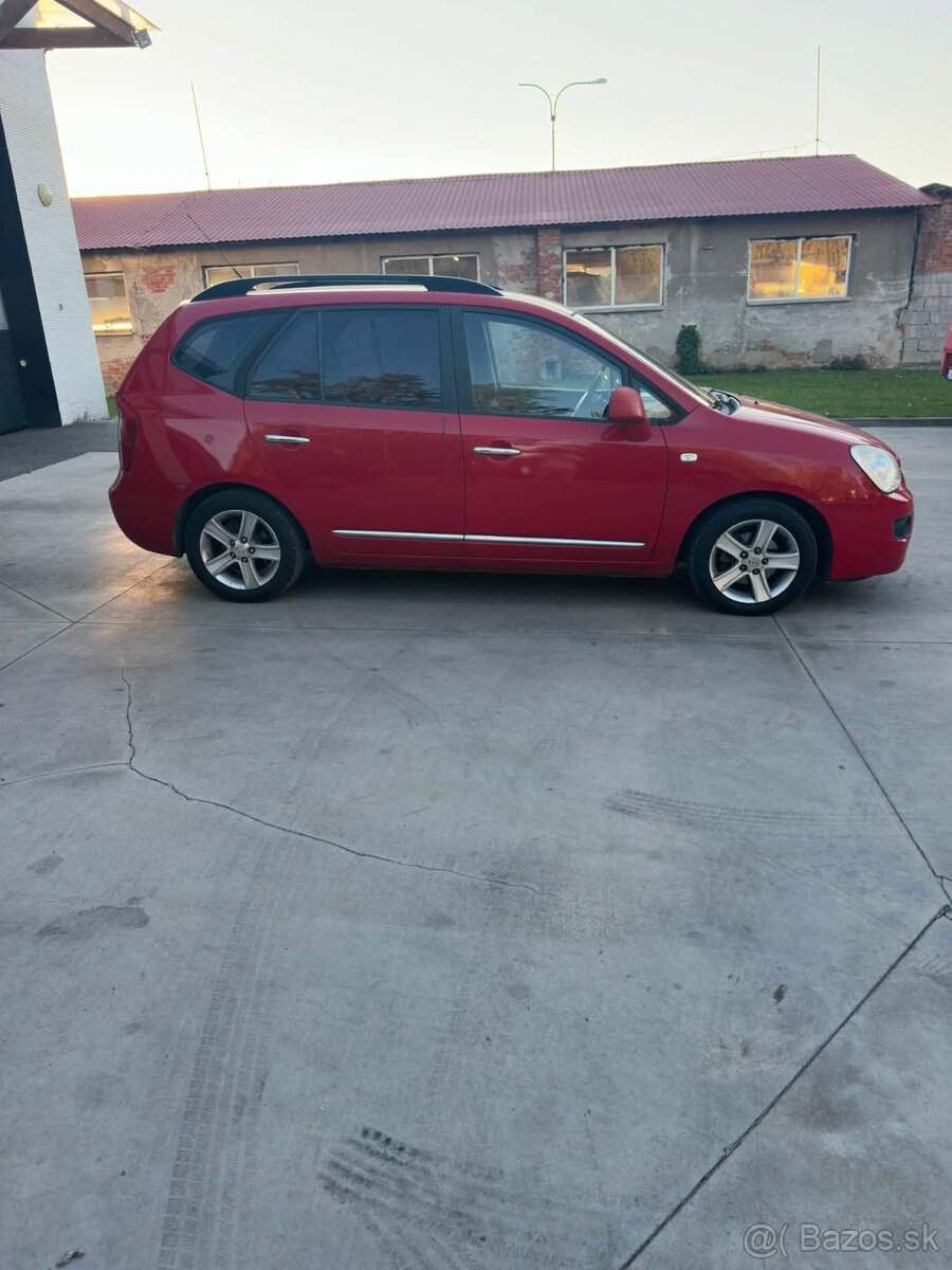 Kia Carens 2.0 Crdi 100 KW, At - 5