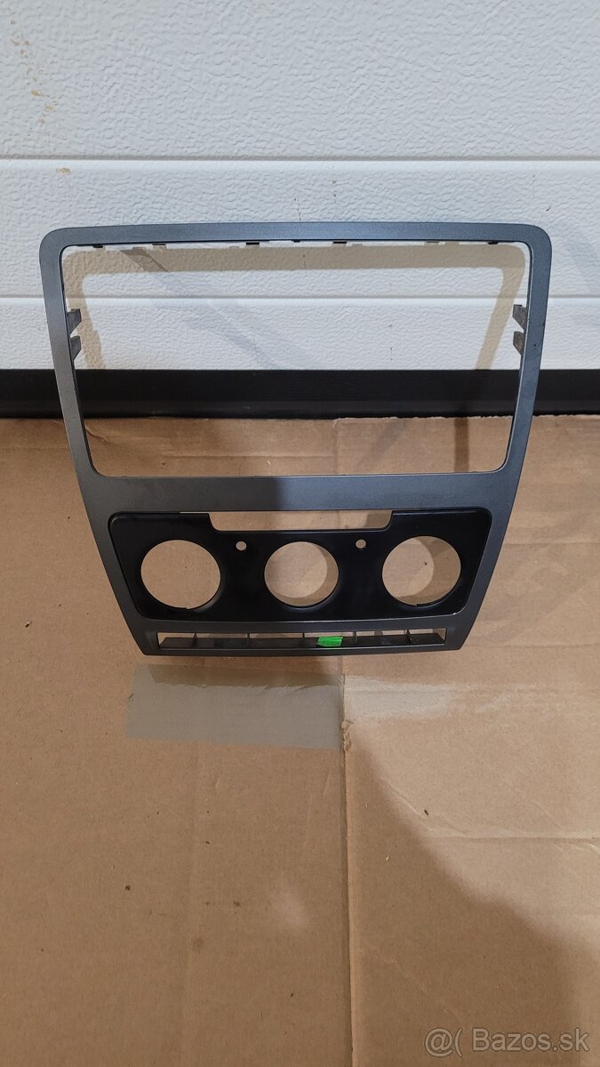 Lišta do palubovky Octavia II ramik okolo radia - 5