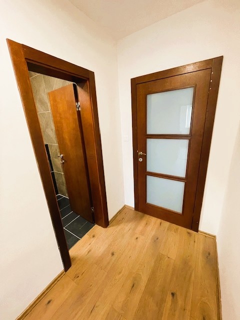 Zariadený 1 izbový byt v centre Malaciek na prenájom. - 5