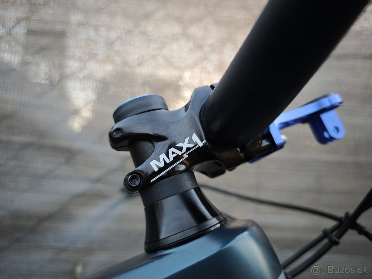 Radon Skeen Trail 9.0 "L" karbón, XT, FOX, MAGURA - 5