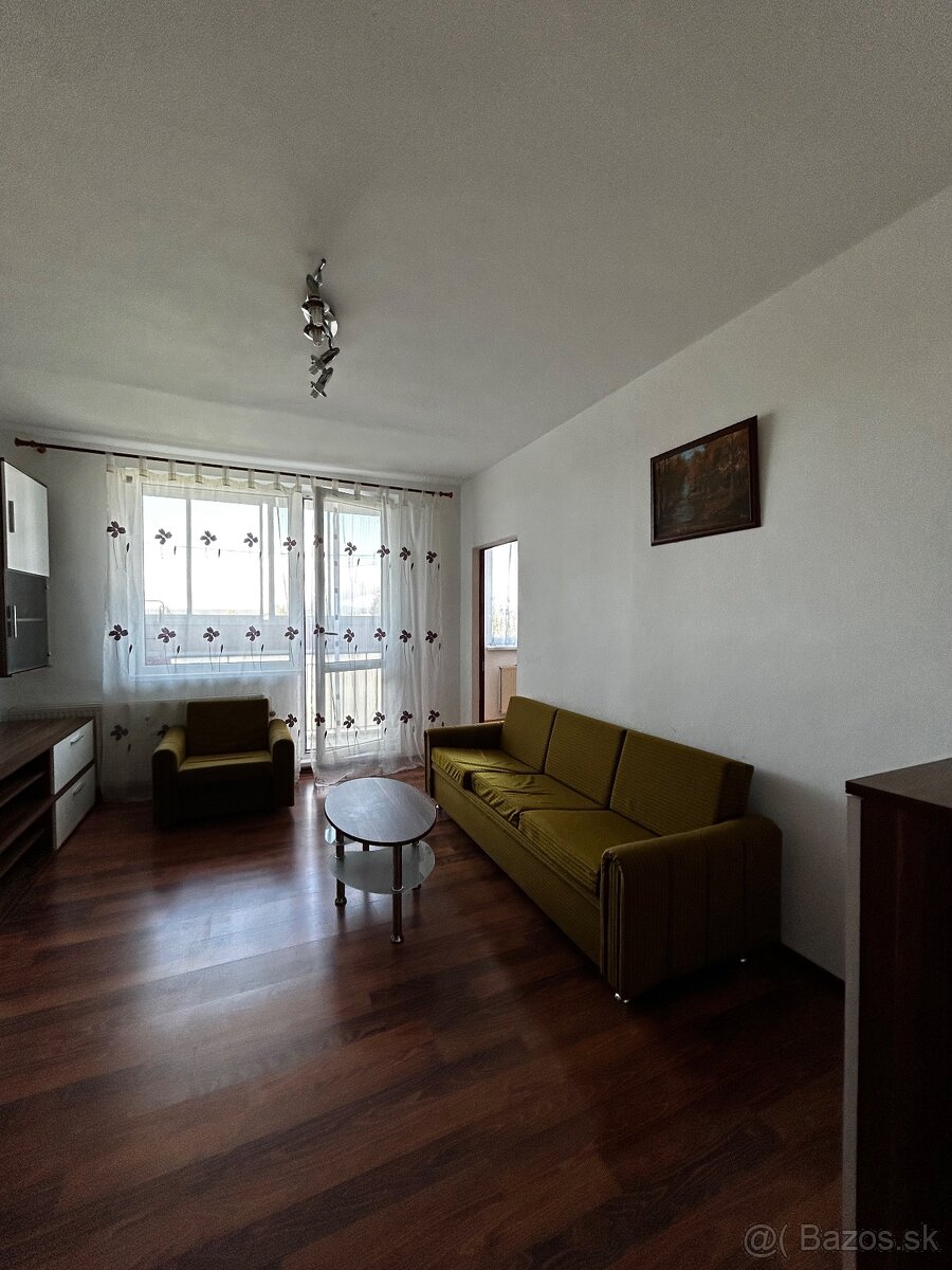 Ponúkam na prenájom byt - 5