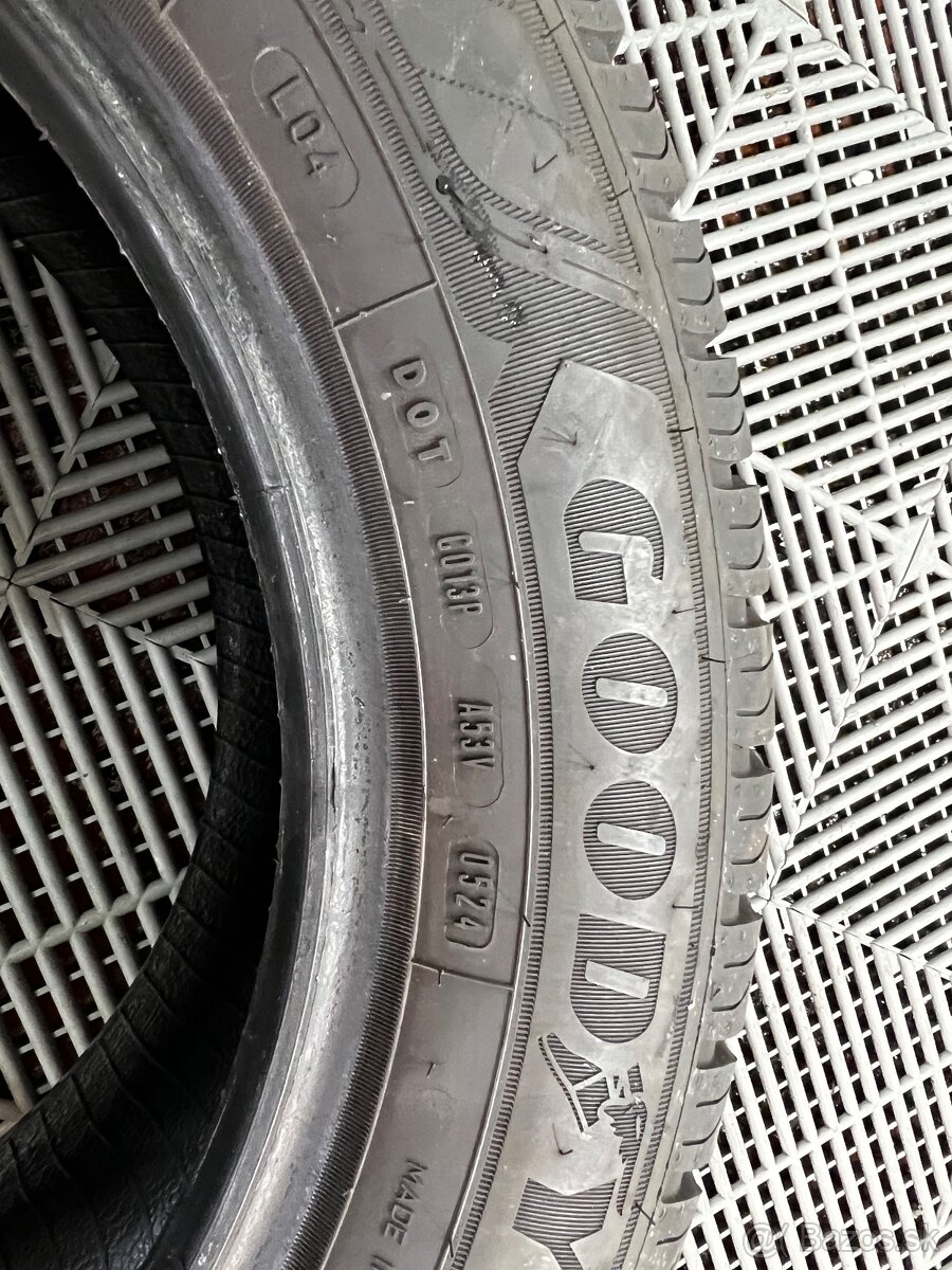 Goodyear EFFICIENTGRIP CARGO 2 215/60 R17C 109/107 T Letné - 5