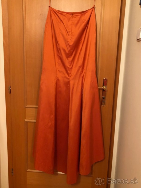 POMARANČOVE SPOLOČENSKE ŠATY - 5