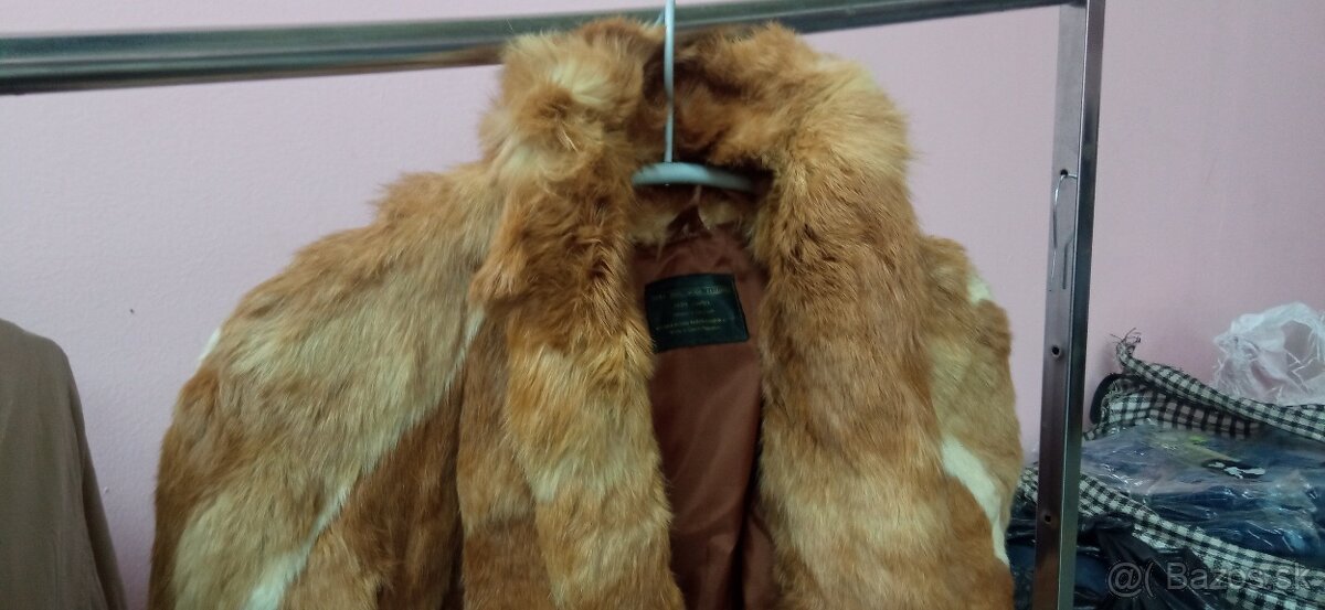 Predam krasny líščí kožuch - 5