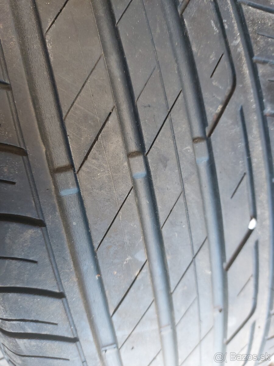 Letné pneu 215 /65/16 - 5