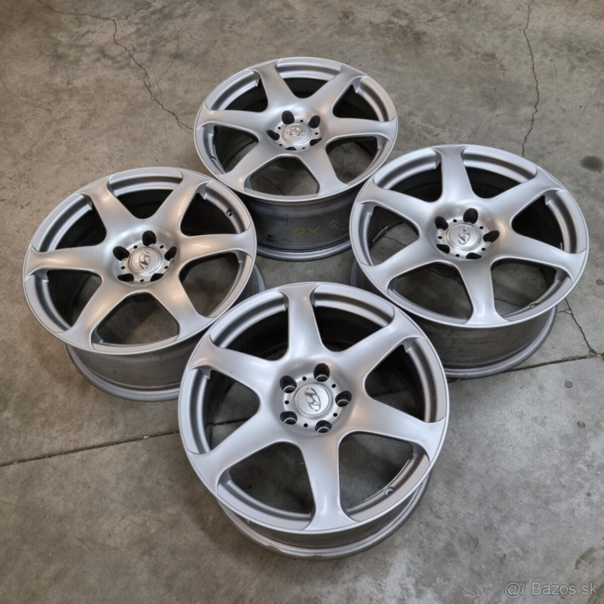 Hliníkové disky 5x114,3 R18 8,5J ET30 - 5