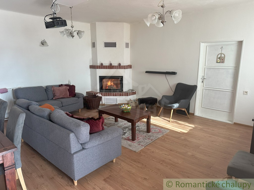 Exkluzívne: Veľká chata na peknom mieste Kokava-Línia. - 5