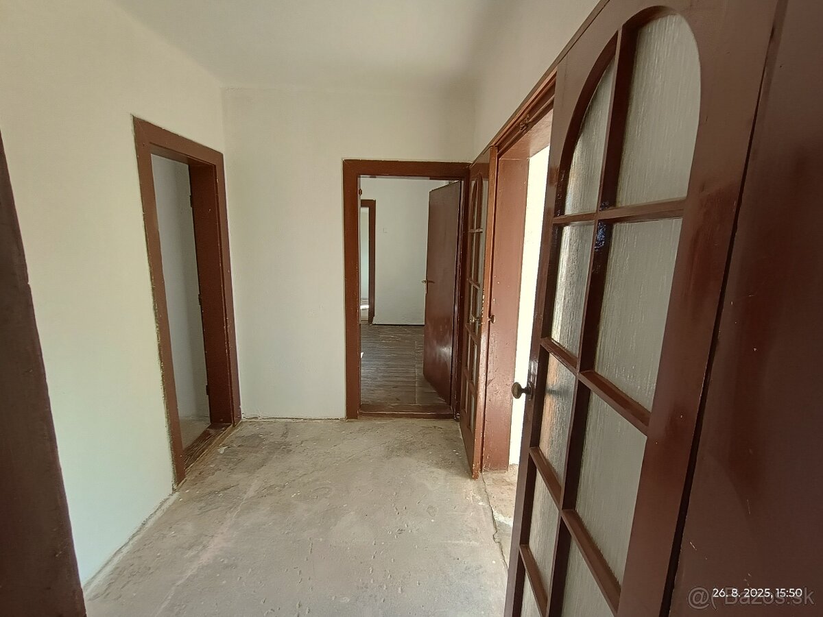 Predáme malý rodinný dom - 5