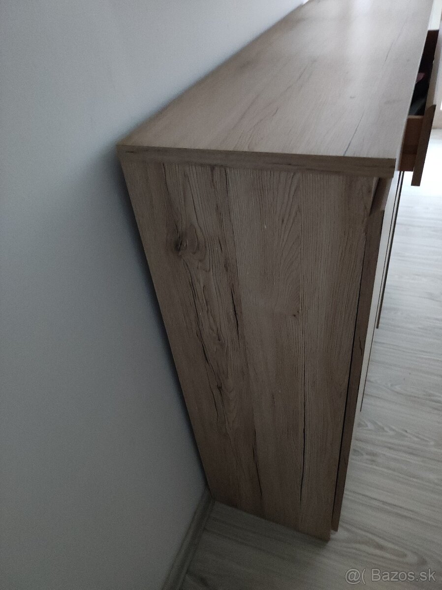 Komoda - 5