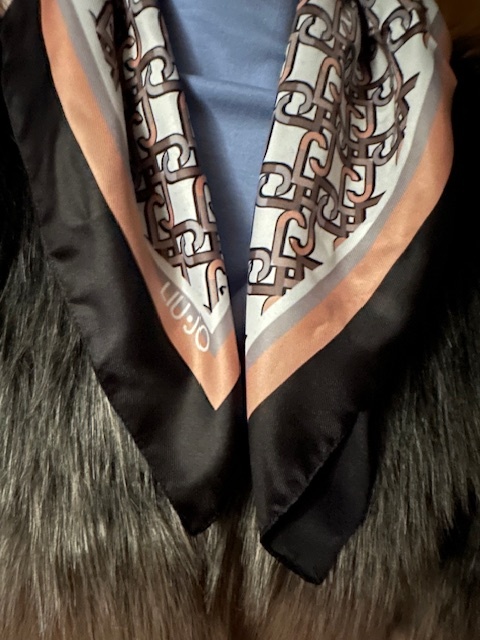 Malá šatka zn. LIU JO originál - 5