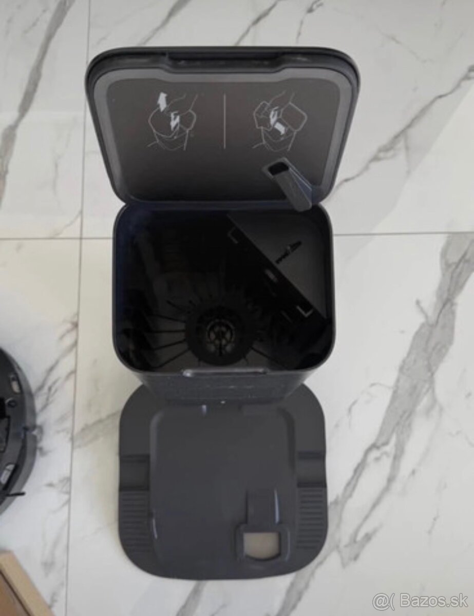 iRobot robotický vysávač + Clean Base, po servise - 5