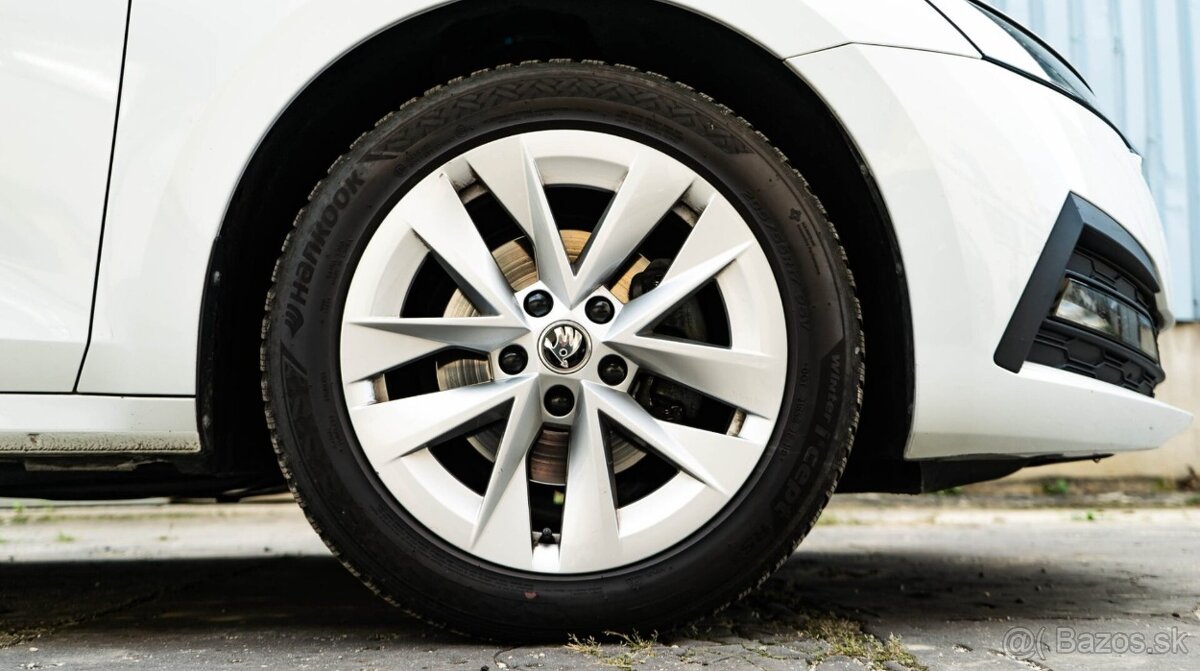 Škoda Octavia Combi 2.0 TDI Style A/T DSG - 5