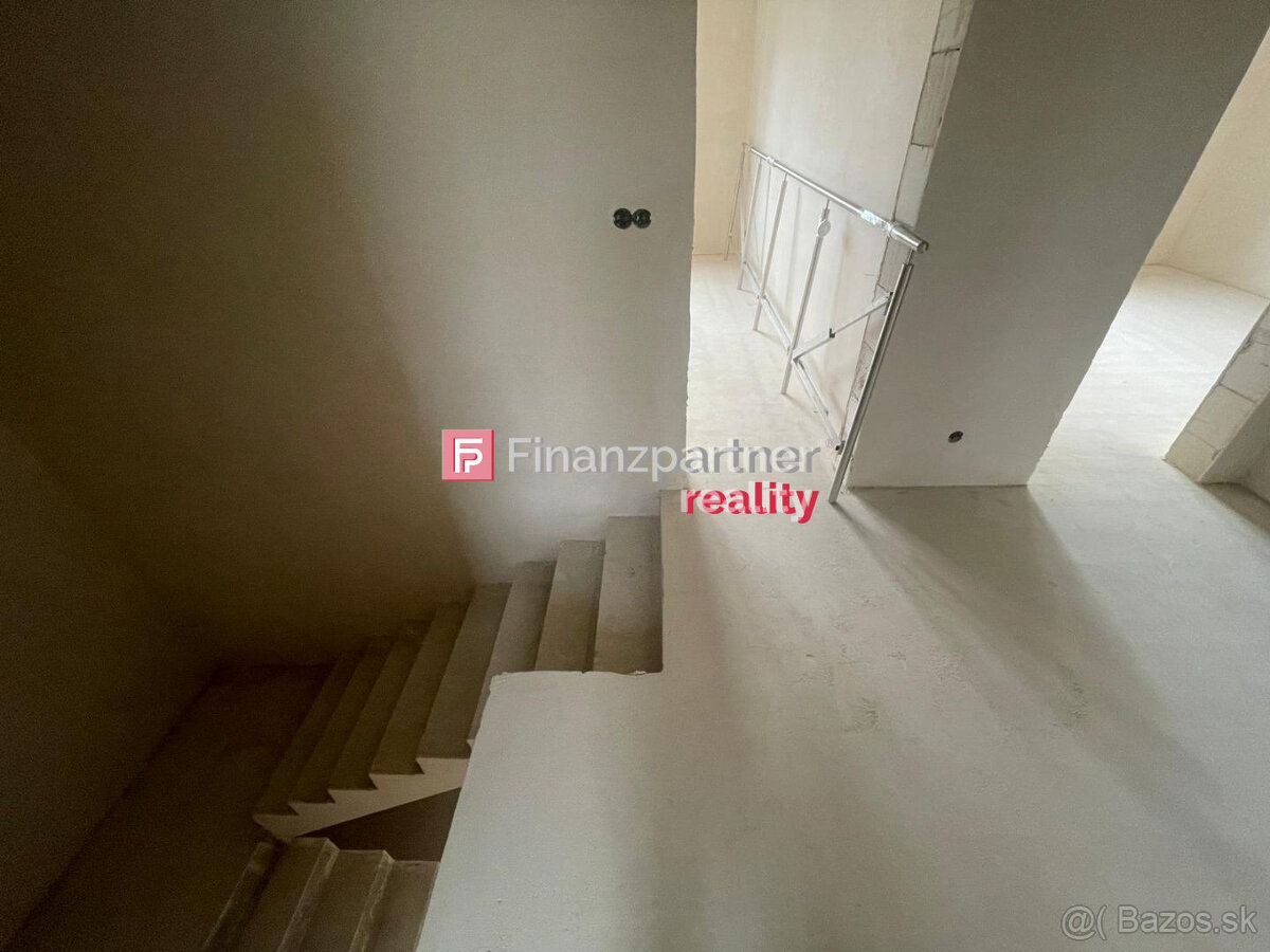 Novostavba v radovej zastavbe nad Prešovom s MHD (F641-12-AN - 5