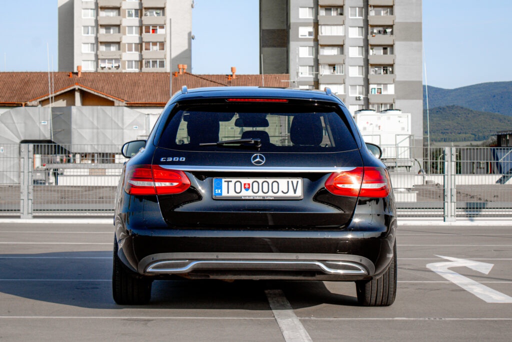 Predam Mercedes C200d, 2143ccm, 9-rychlostny automat - 5