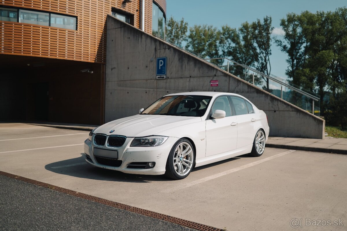 BMW E90 335i LCI Manual RWD - 5