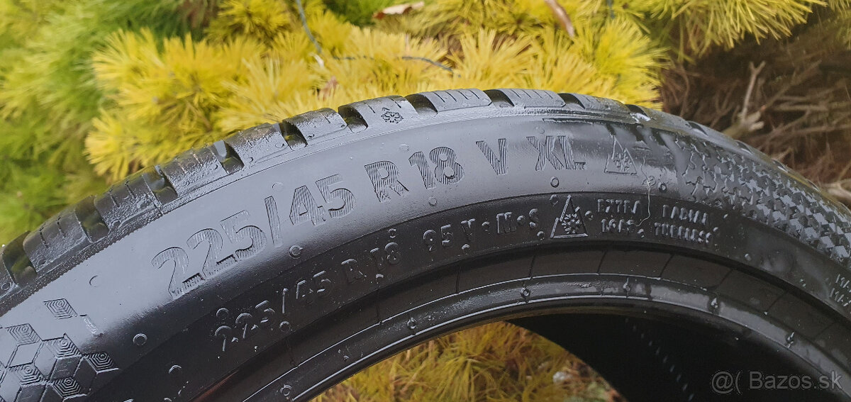 CONTINENTAL WINTERcontact TS 870P, 225/45 R18, DOT 22 - 5