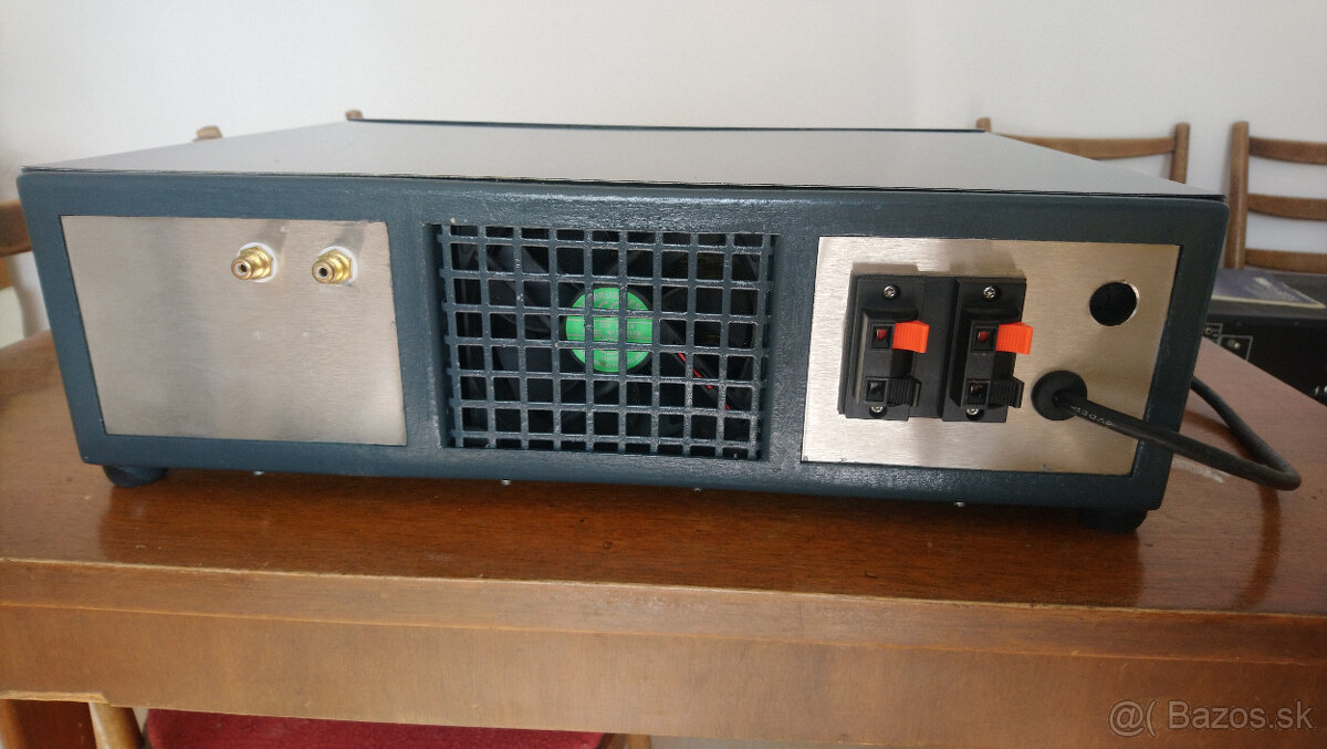 SEAK PA-410. 2 x 200W/8 Ohm. - 5