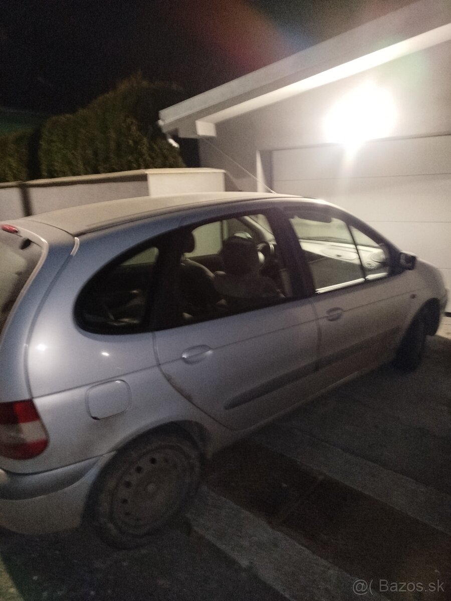 Predám Renault Scénic - 5