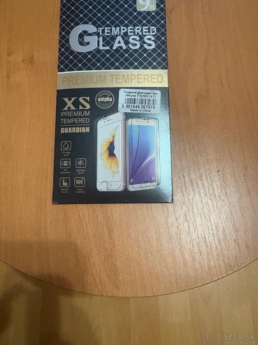 Predám telefón iPhon8 - 5