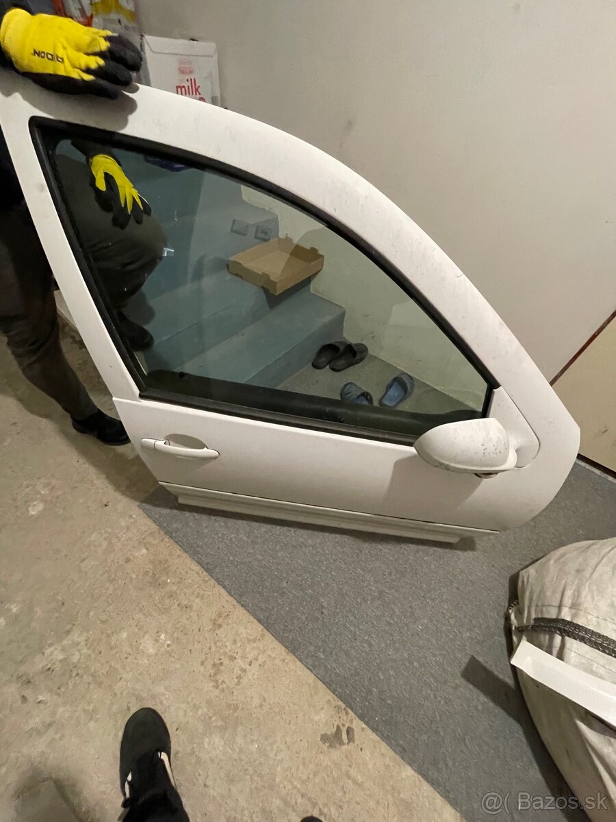 Dvere na VW golf 4 variant - 5