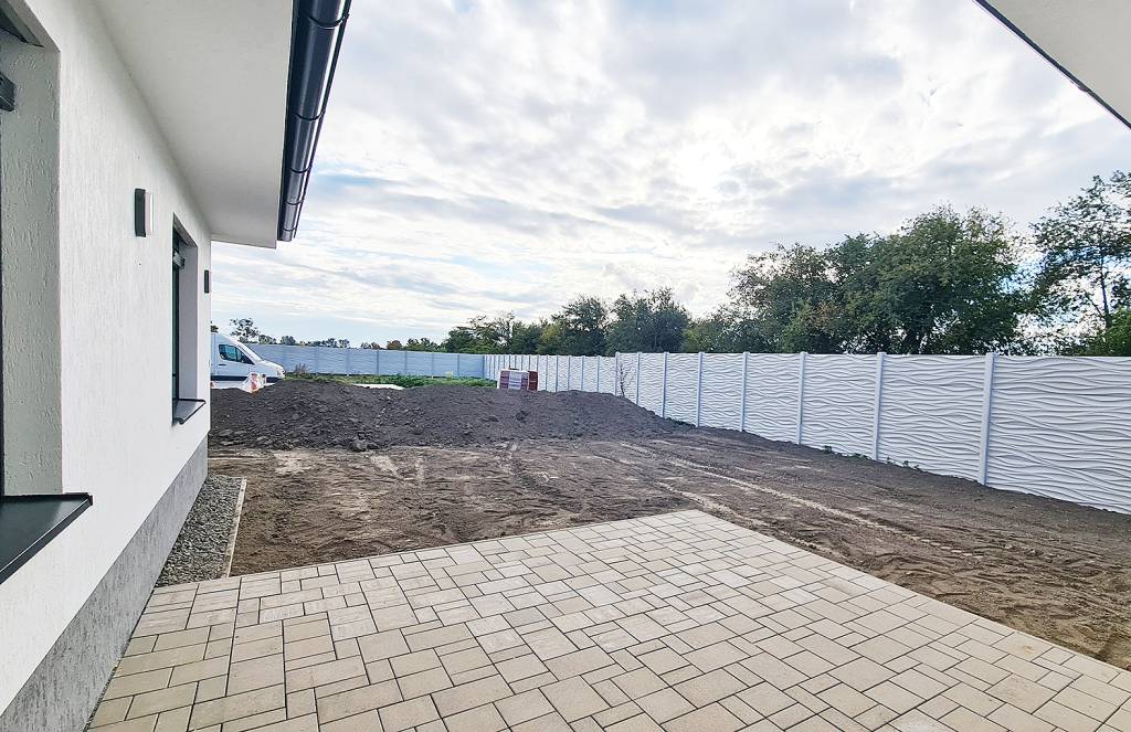 Priestranný, moderný bungalov, dokončený na kľúč / NOVOSTAVB - 5