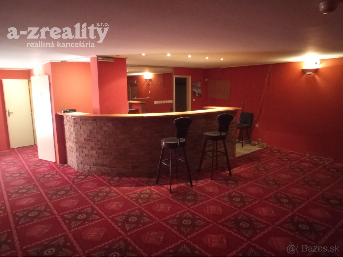 Komerčný priestor v centre Komárna na prenájom - 5