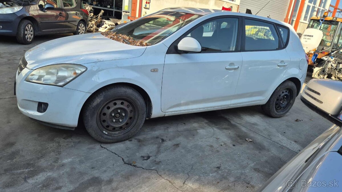 Kia Ceed 1,4i 77kw, kód: G4FA - 5