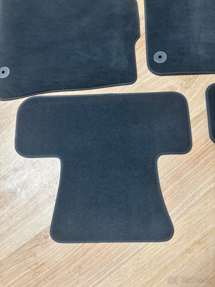 Autokoberce do Q5 - 5