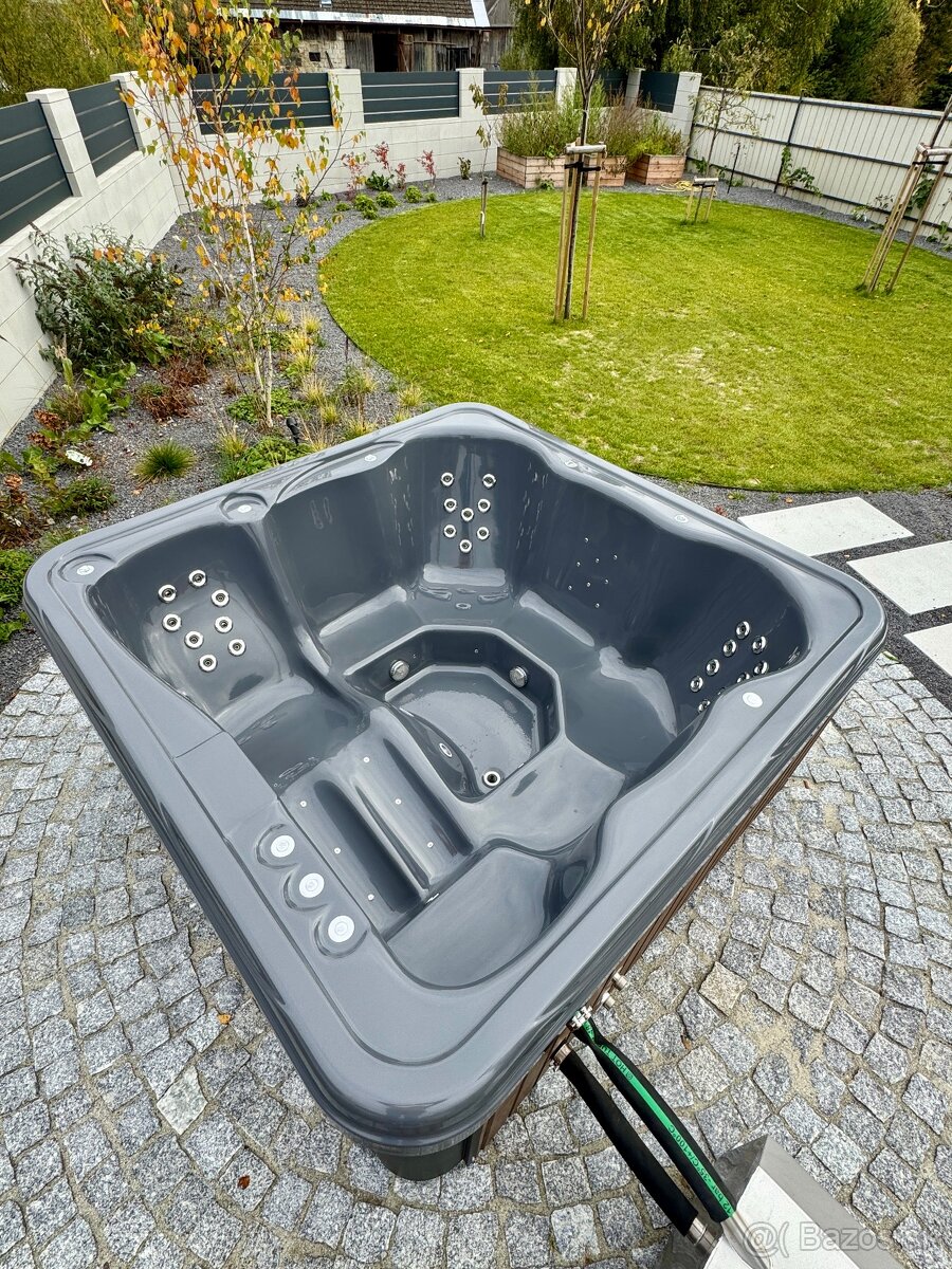 Štvorcová kúpacia kaďa, vírivka, jacuzzi - 5