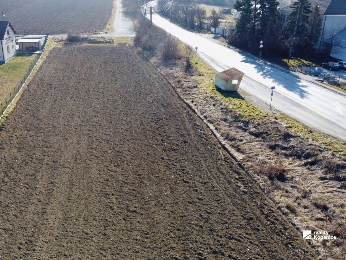 Na predaj komerčný pozemok v obci Hrašné - 5