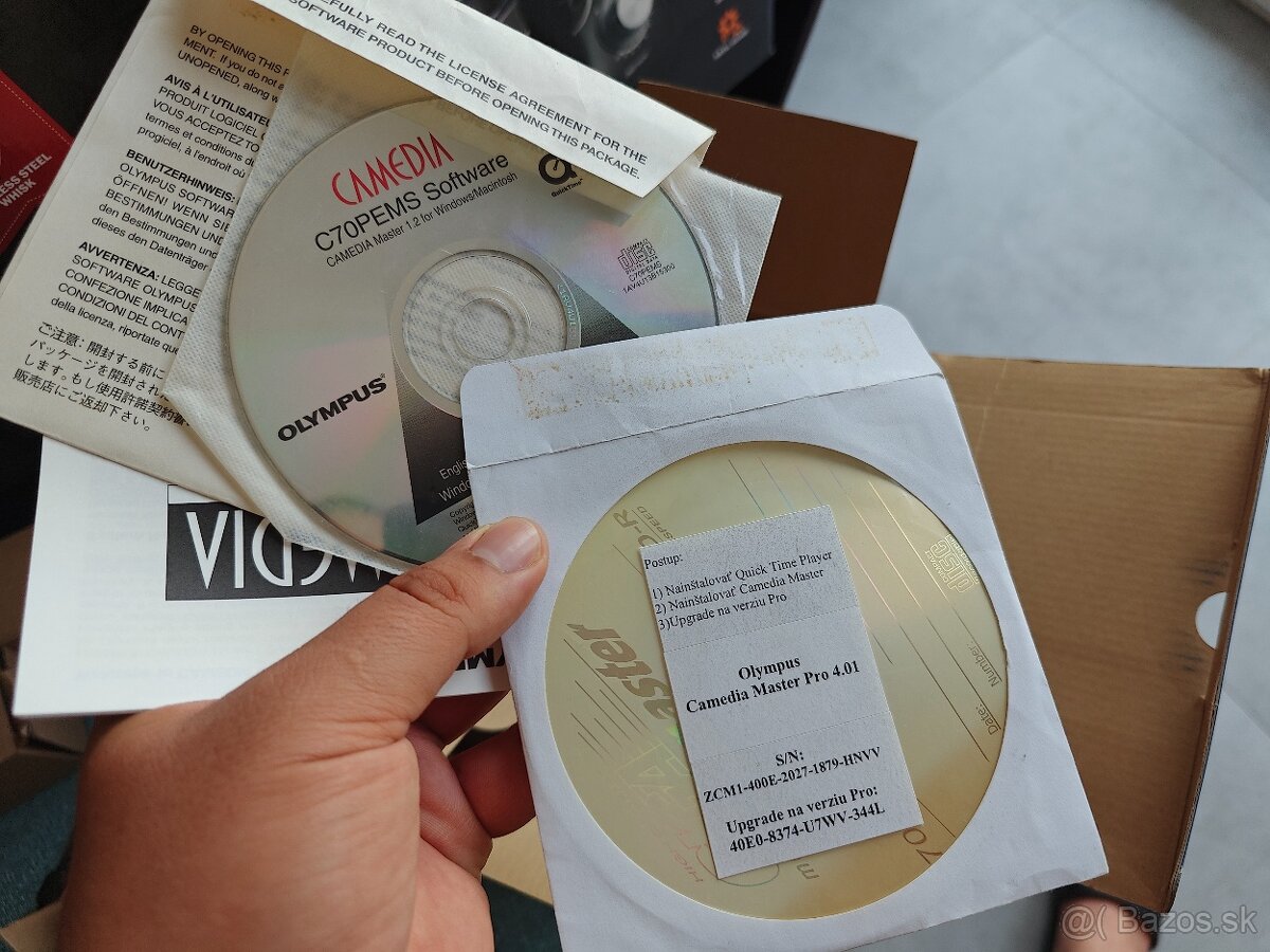 Olympus Camedia Digital Camera C-860L (1990) - 5