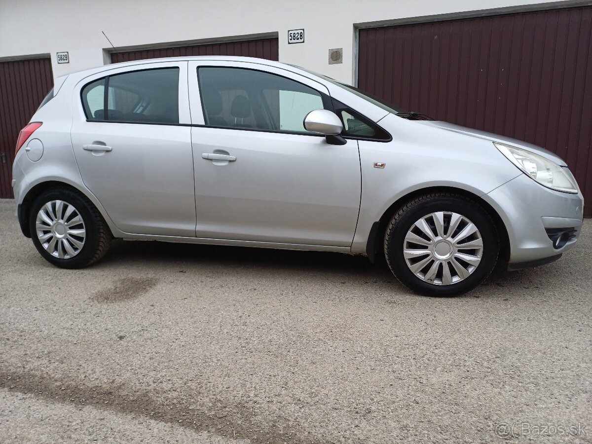 Opel Corsa 1,2 - 87 000 Km - klimatizácia - 5
