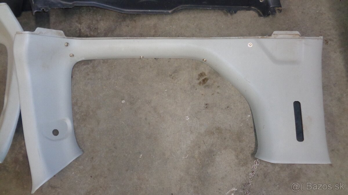 Suzuki Jimny plasty sada - 5