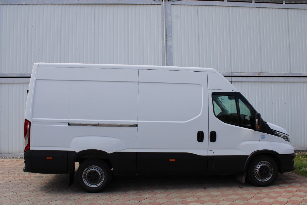 Iveco Daily, 35S180 3,0 L2H2 HiMatic+Led+Navi+Klima+Měchy - 5