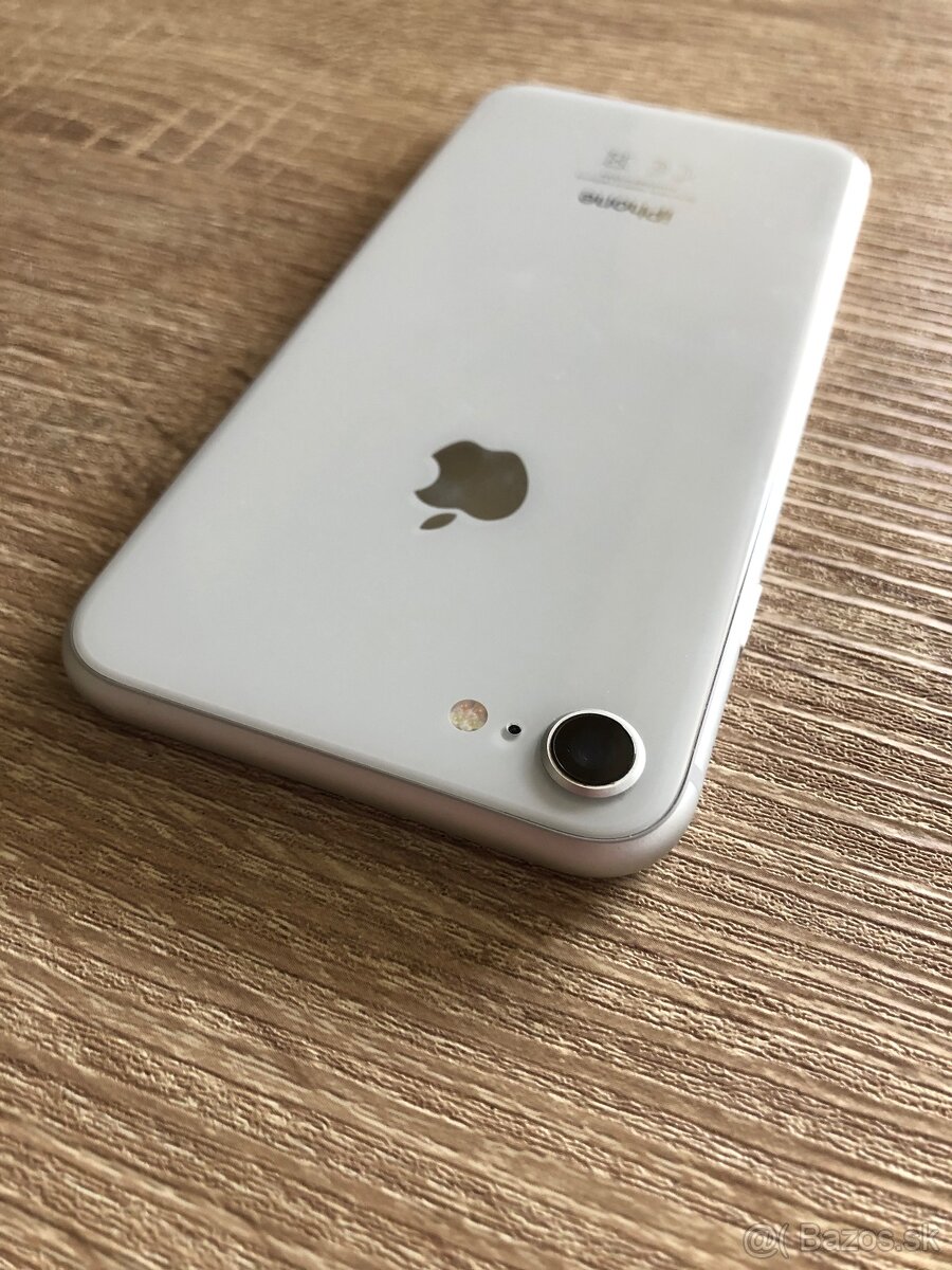 iPhone 8 / Silver 64GB - TOP stav - 5