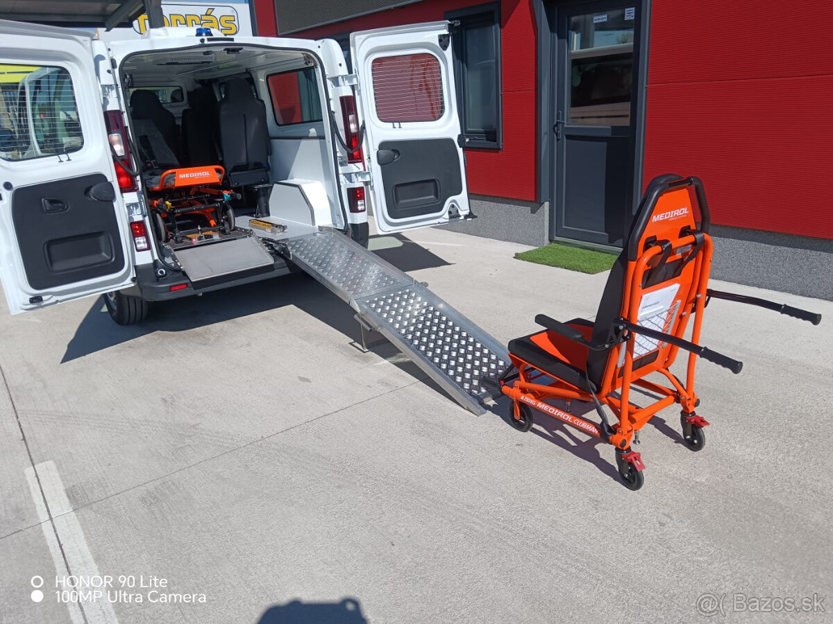 Predám Renault Trafic 2.0 Sanitné vozidlo - 5