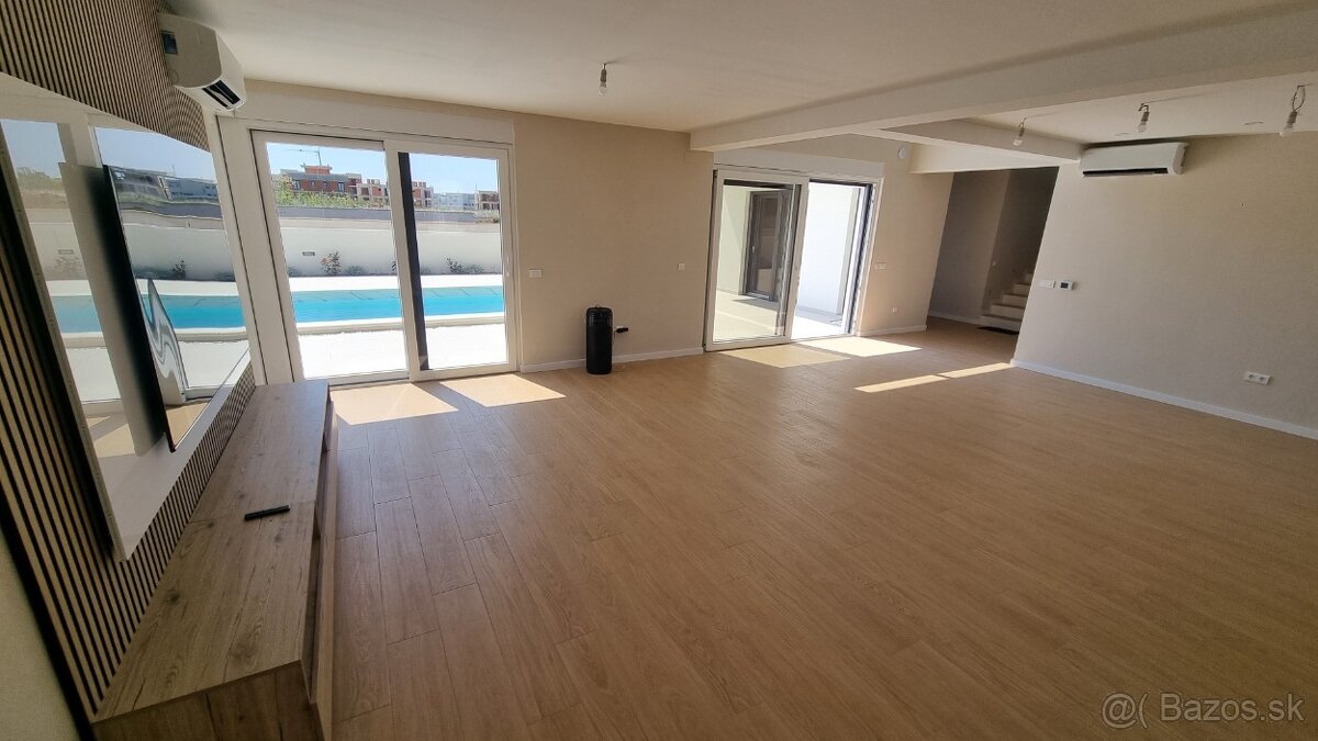 Moderná vila s bazénom a krásnym pozemkom, Zaton /Chorvátsko - 5