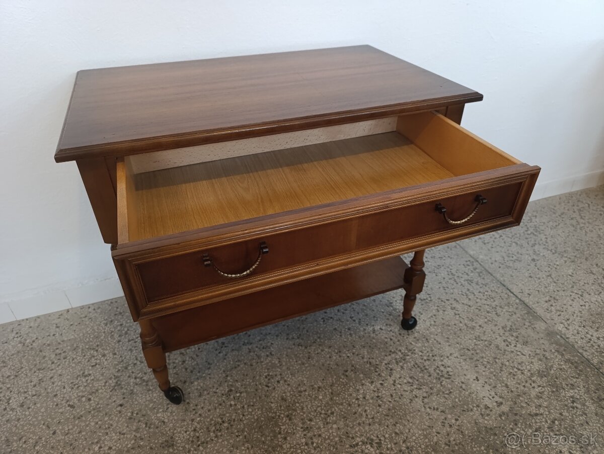 Rustikální konzolový stolek, nábytek z masívu, pojízdný - 5