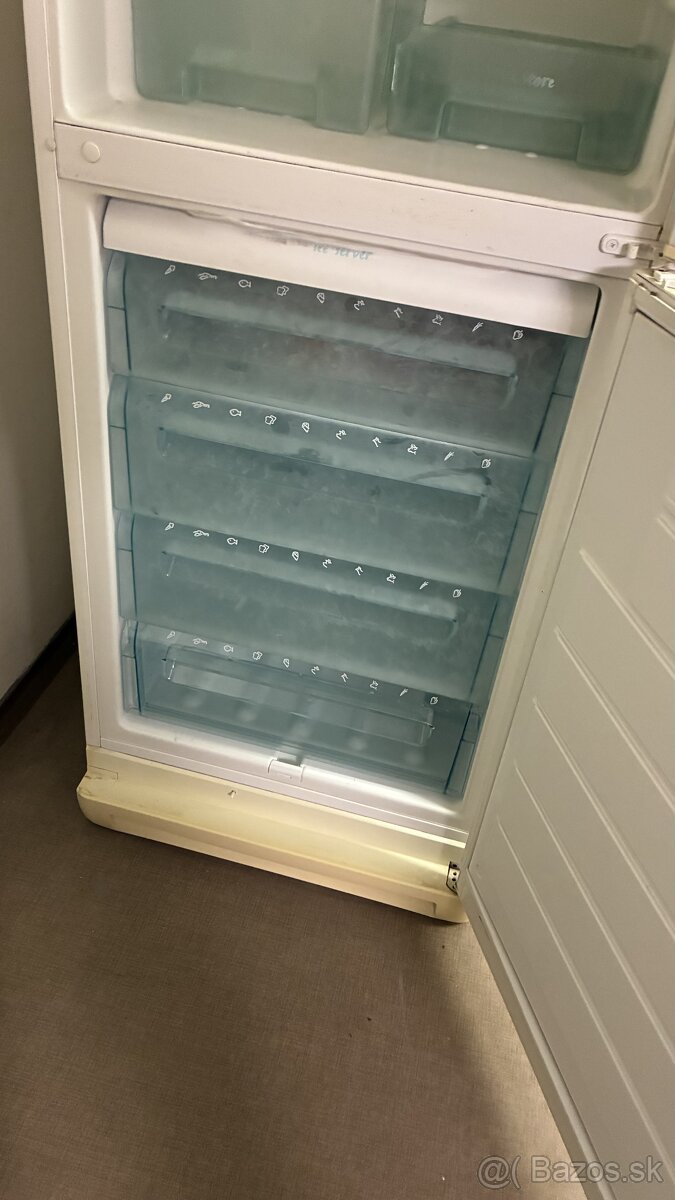 Dvojmotorová chladnička Electrolux - 5