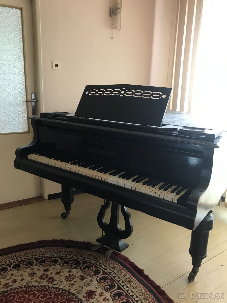 Predam klavir krídlo - 5