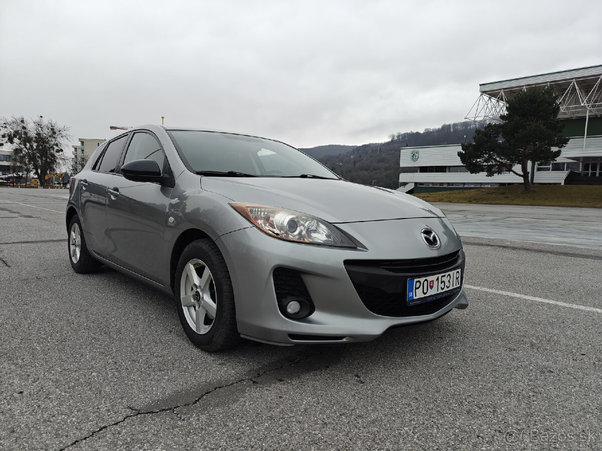 Mazda 3 - 5