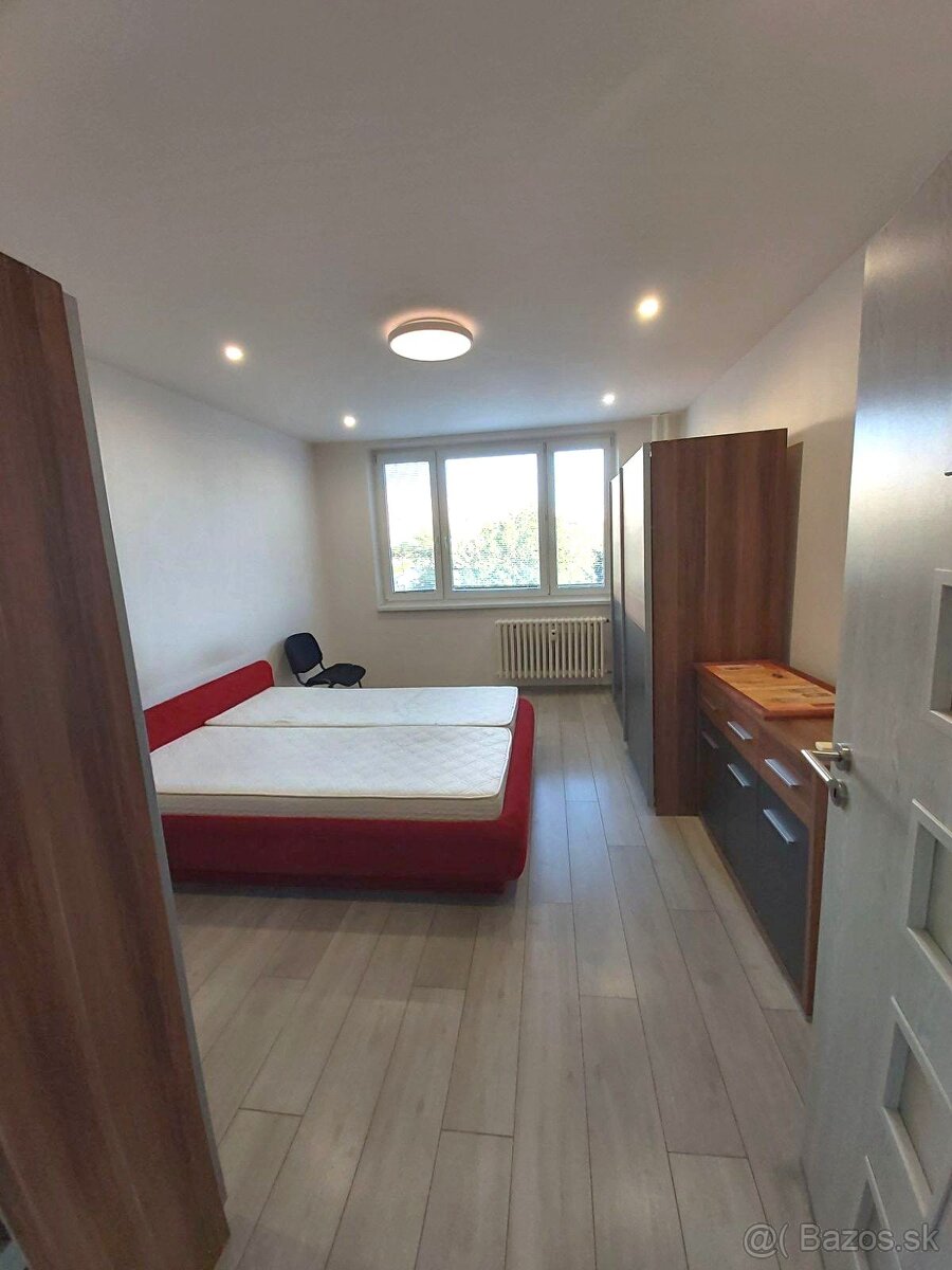 NA PRENÁJOM - 2- izbový byt, Dargovských hrdinov - 5