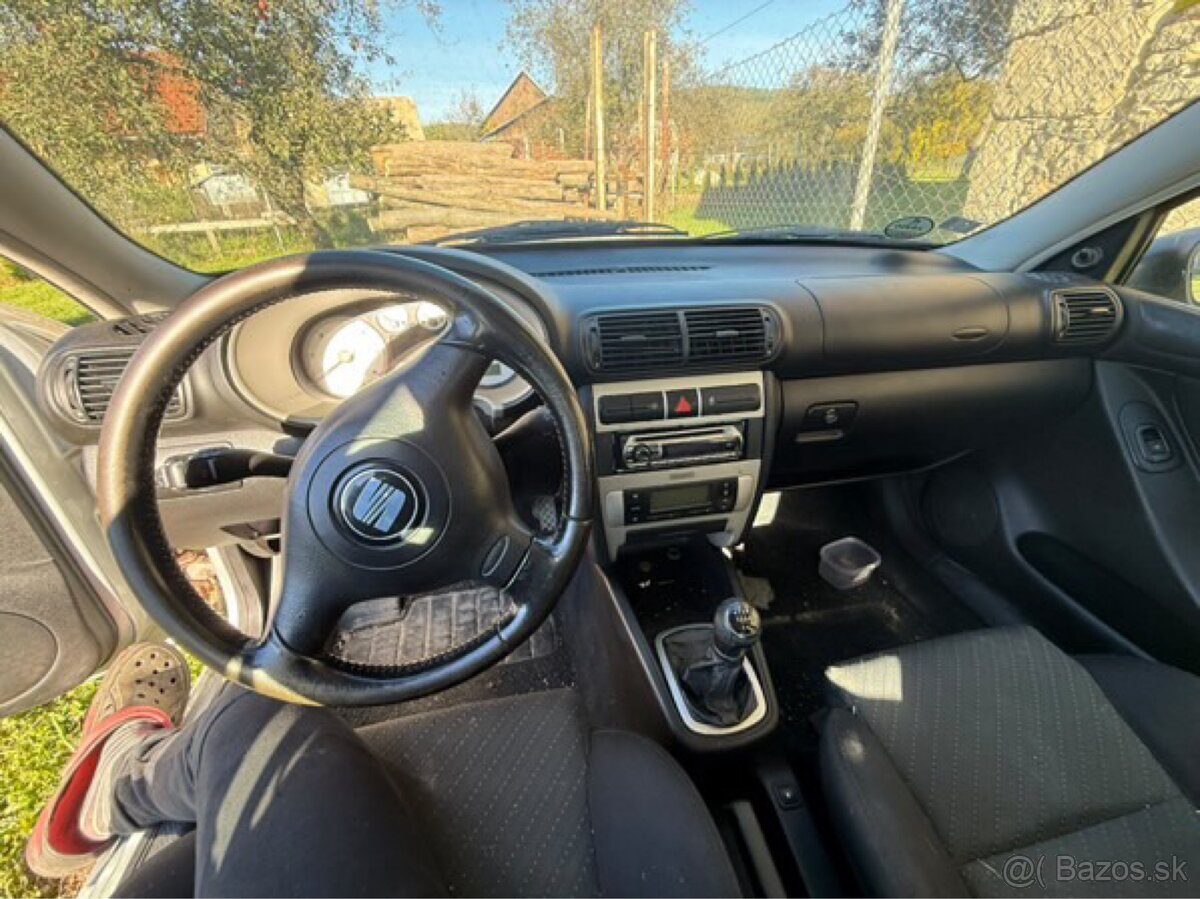 Predávam Seat Leon 1m - 5