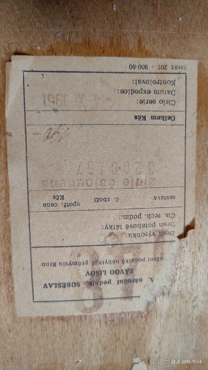 ZLAVA Starožitné drevené čalunené stoličky 1961 - 5