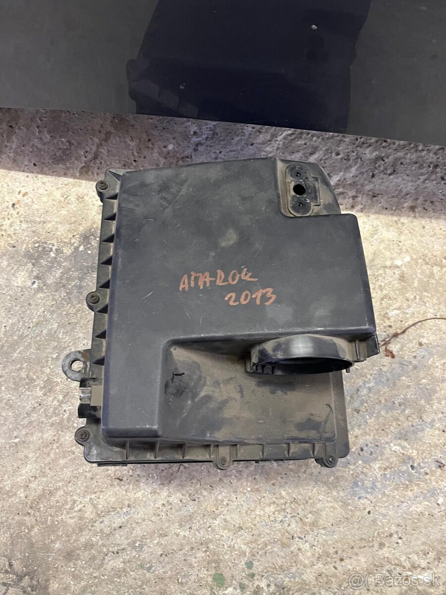 VW Amarok 2013 predná kapota pred blatník PP - 5