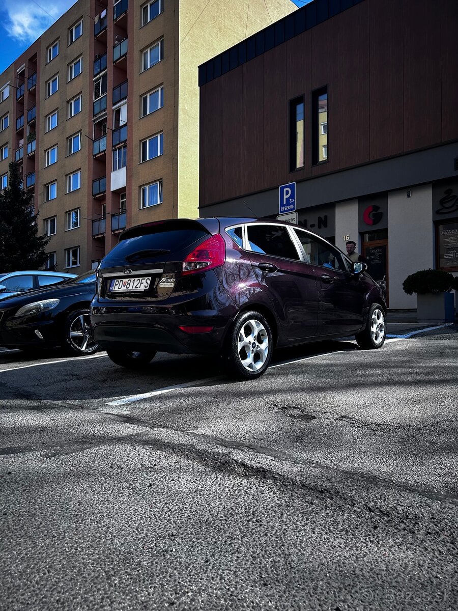 Ford Fiesta 1.4 benzín automat - 5